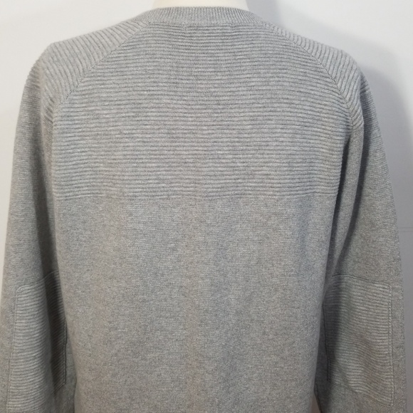 Surface to Air Orion Grey Sweater Small - Picture 5 of 8
